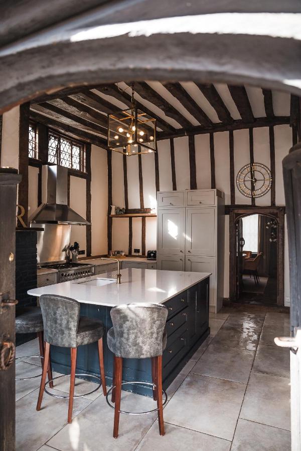 Taylour House - Edenbridge, Sleeps 10, Historic, Unique Yet Modern Βίλα Εξωτερικό φωτογραφία